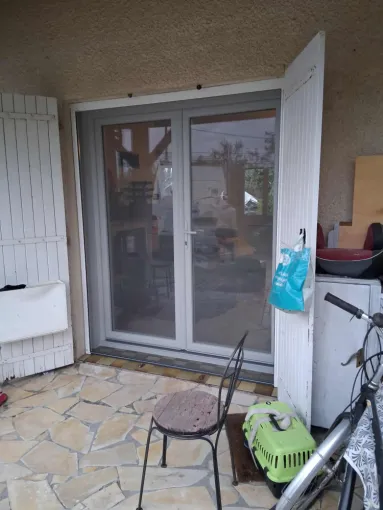 Rénovation de menuiseries PVC PREFAL blanches avec options à Bordeaux et en Gironde, Bordeaux, Moderne Menuiserie 33