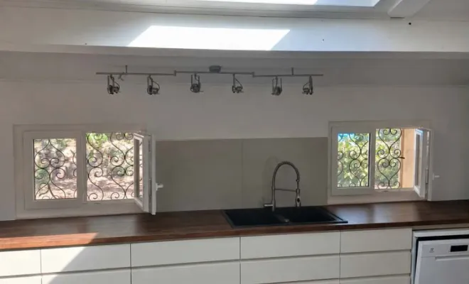 Pose de menuiseries PVC à Barsac : un chantier de rénovation qui améliore durablement le confort de votre habitation, Bordeaux, Moderne Menuiserie 33