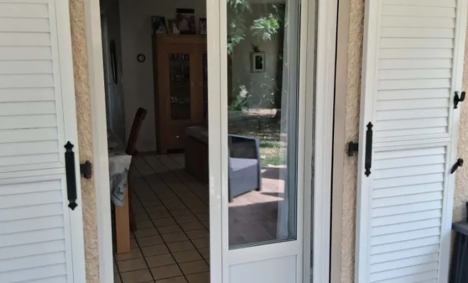Moustiquaires sur mesure à Eysines : profitez de l'air frais sans subir les moustiques, Bordeaux, Moderne Menuiserie 33