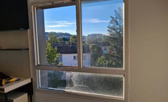 Remplacer une fenêtre : pourquoi associer une partie fixe et un ouvrant à la française ?, Bordeaux, Moderne Menuiserie 33